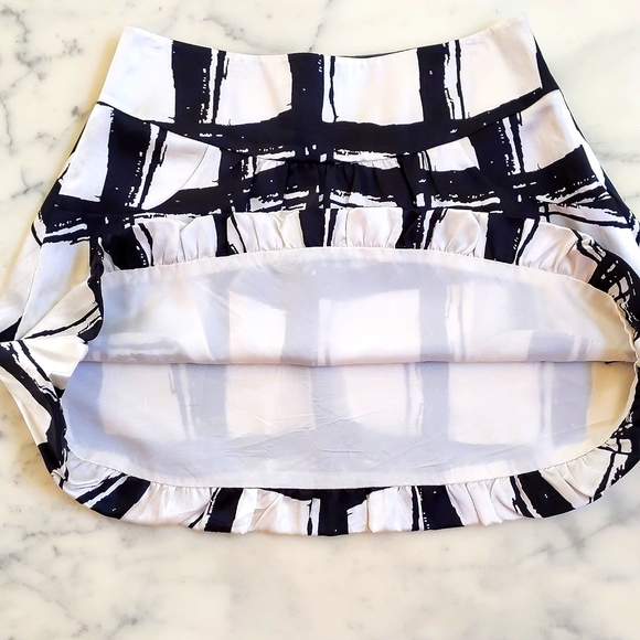 Vintage The Limited Silk/Cotton Black/White Patterned Skirt w/lining and pockets - Picture 2 of 5